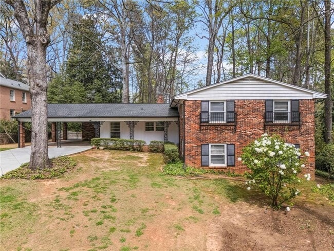 Building Photo - 274 Land O Lakes Ct NE