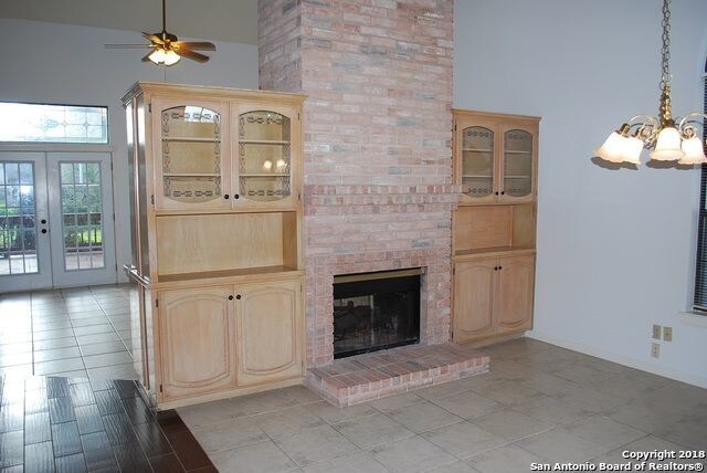 Foto del edificio - 822 LIGHTSTONE DR