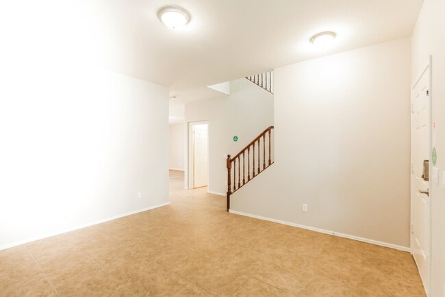 Building Photo - 7620 S 70th Ln