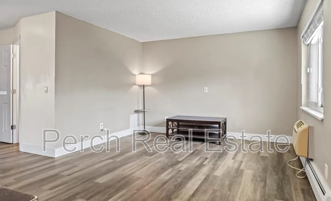 Foto del edificio - 5770 E Warren Ave