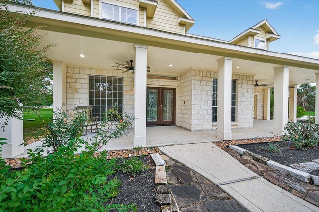 Building Photo - 19634 Stone Lake Dr