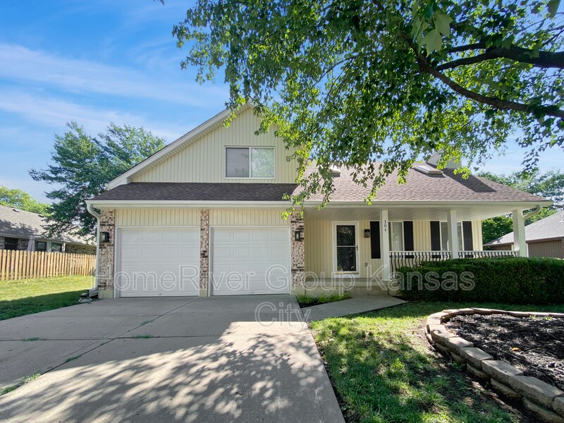 Foto principal - 304 NW 36th St Terrace