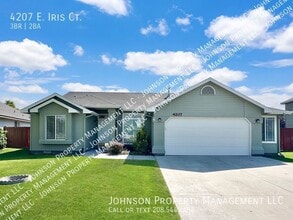 Building Photo - 4207 E Iris Ct