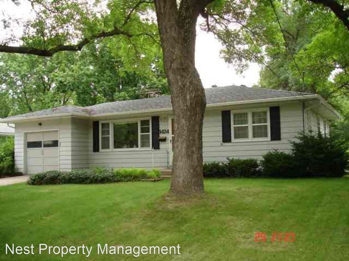 Primary Photo - 1424 Prairie Du Chien Rd
