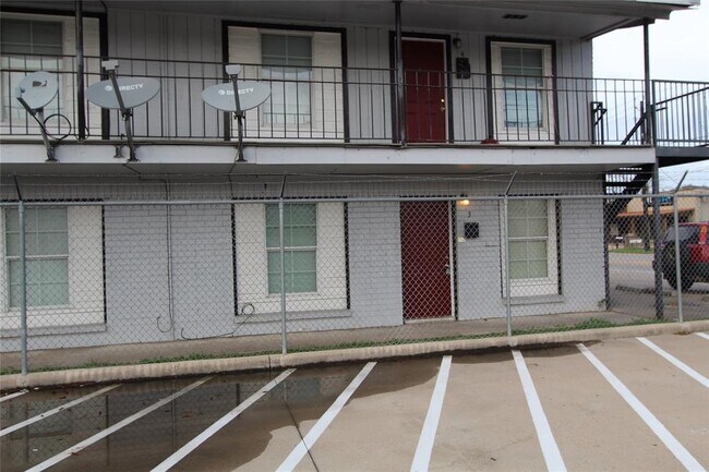 Foto del edificio - 514 Houston St
