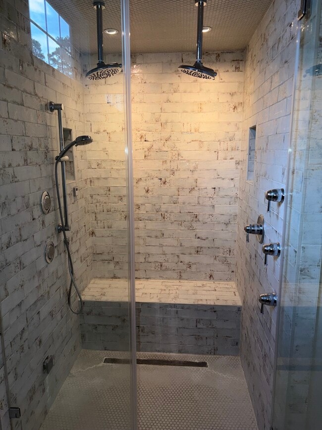 Building Photo - 34 Cobblestone Ct