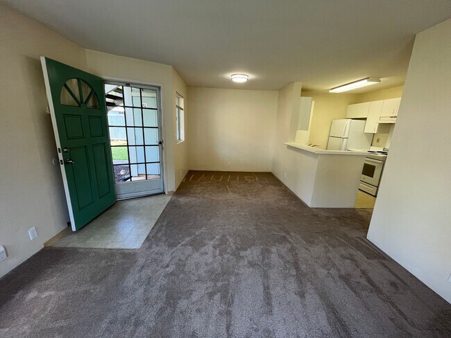 Foto del edificio - Gardens at Launani (Mililani Tech Park) - A/C, ground floor, 2 bed, 2 bath, 2 parking