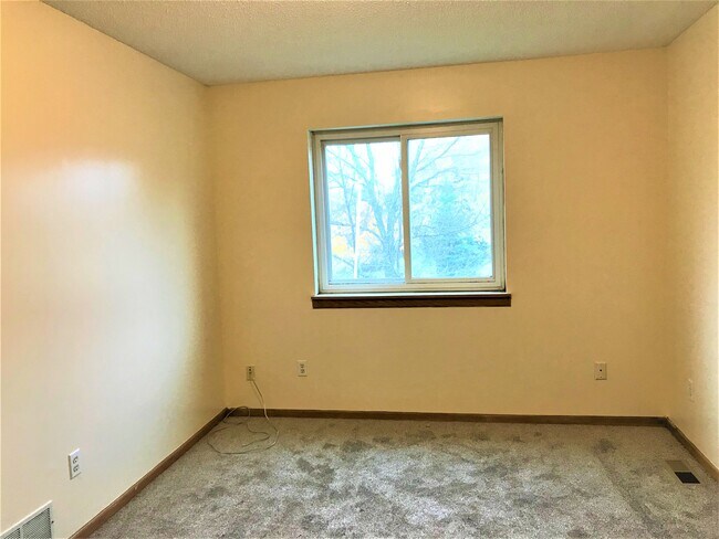 Foto del edificio - 9283 Oriole Ln