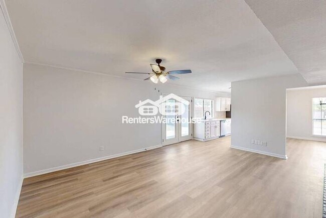 Building Photo - MOVE IN READY - 3BED/2BATH - PLANO, TEXAS