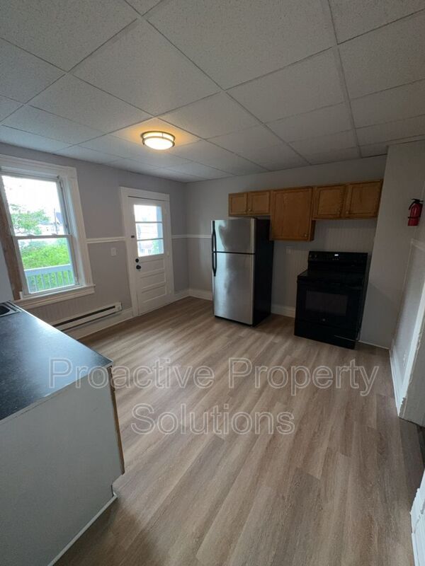Foto del edificio - 746-748 River Street