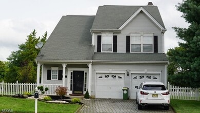 Building Photo - 24 Cartier Dr