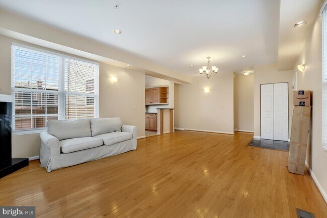 Foto del edificio - 757 Park Rd NW