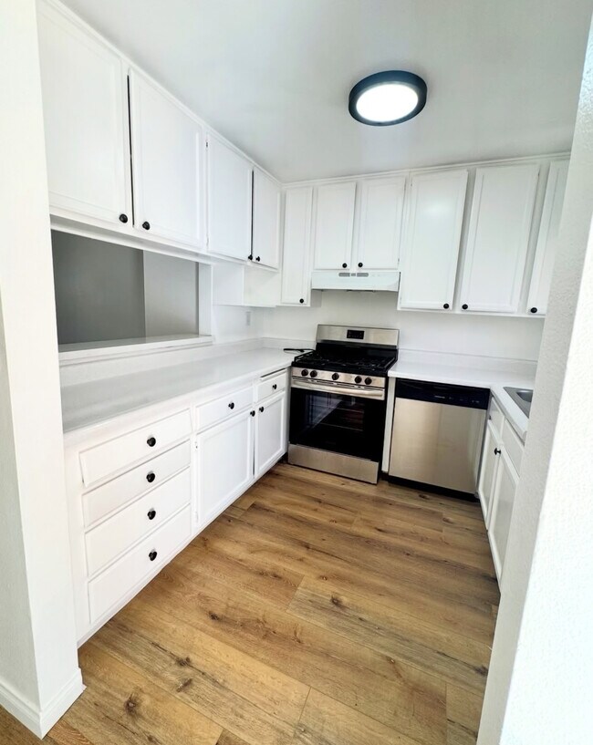 Foto del edificio - 415 S Verdugo Dr