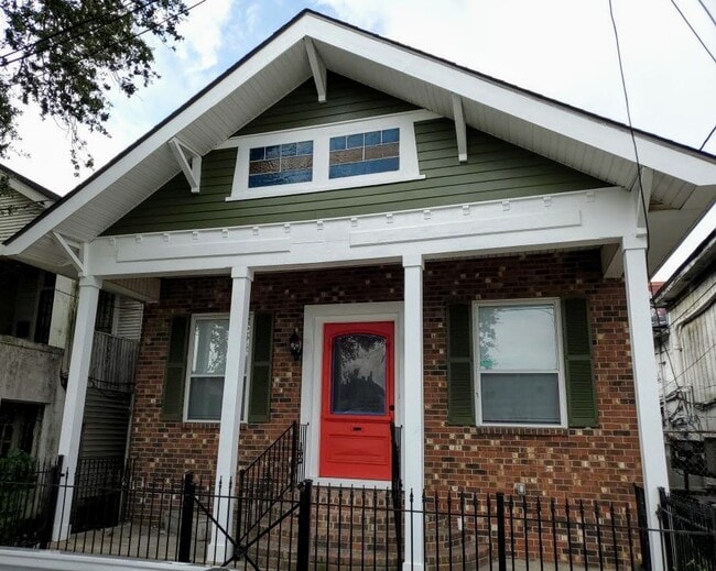 Building Photo - 2930 Louisiana Ave