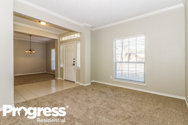 Building Photo - 4138 Briar Hill Dr