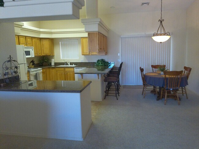 Foto del edificio - Winter Rental Available October-April 2027