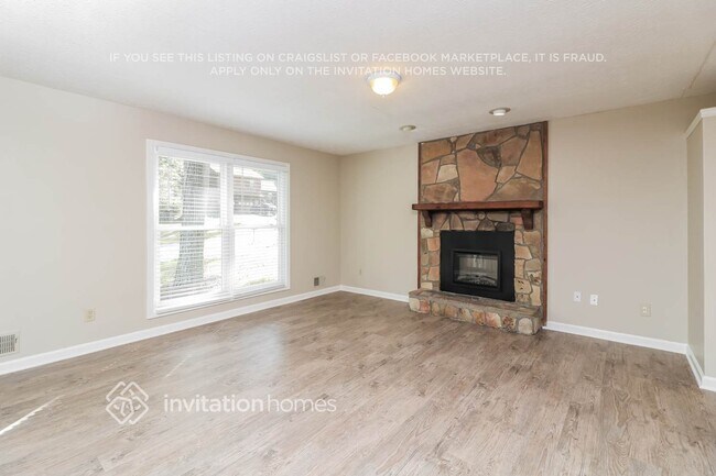 Foto del edificio - 9015 Sumit Wood Dr NW