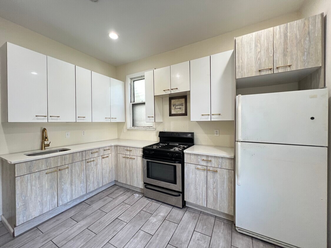 18 Winfield Ave Unit 2, Jersey City, NJ 07305 Apartments in Jersey