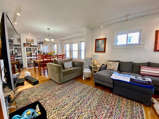Building Photo - 39 Westford St