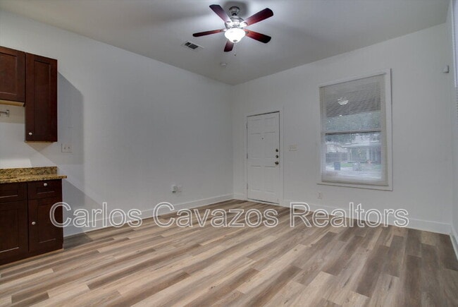 Photo - 5513 Victor St Apartment