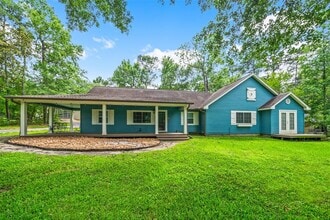 Building Photo - 13373 Southshore Dr