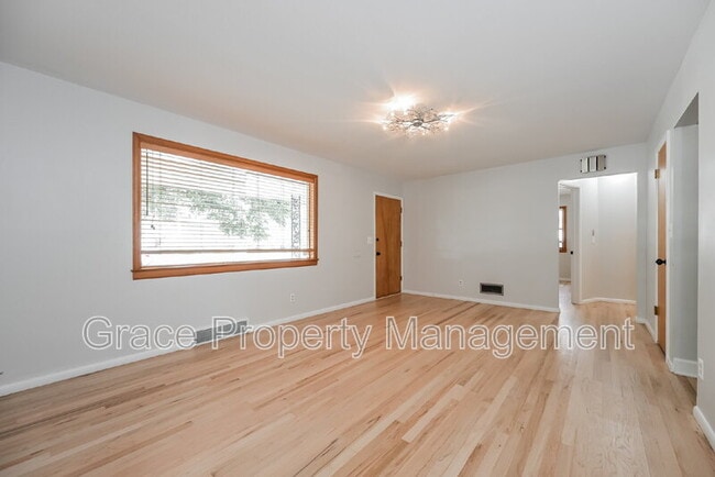 Photo - 2610 S Gaylord St House