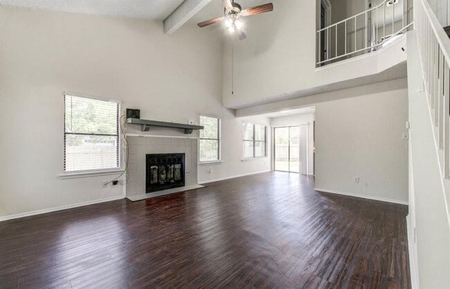 Building Photo - 14500 Donald Dr