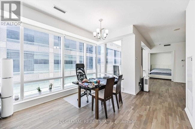 Building Photo - 1 Bloor St E