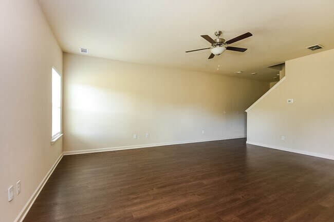 Building Photo - 151 Innis Brk Cir