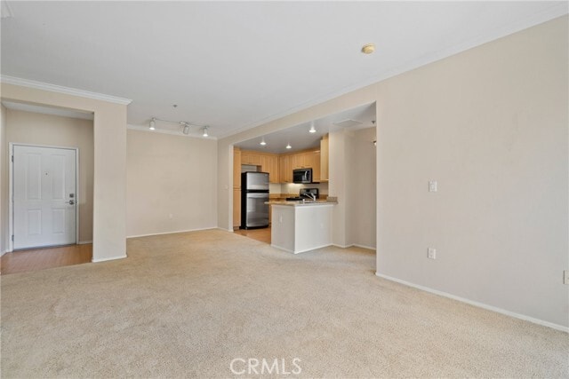 Building Photo - 2440 Watermarke Pl
