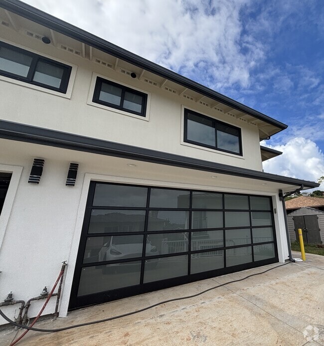 Building Photo - 4030 Hoku Ave