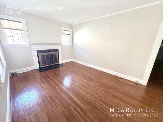 Building Photo - 2537 Cranbrook Ln