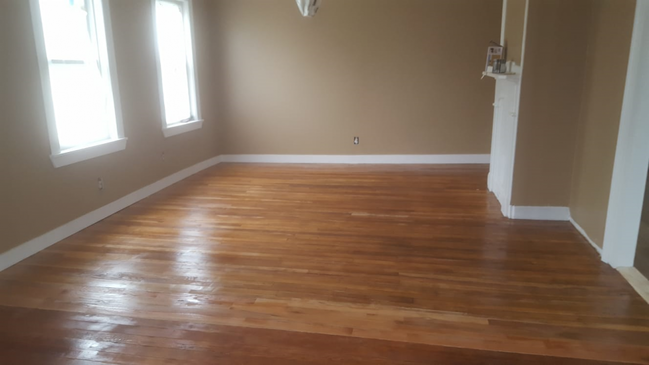 Building Photo - 4 bedroom in Taftville CT 06380