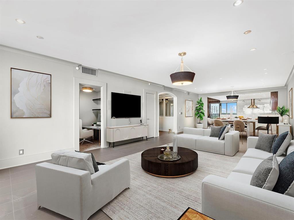 Foto principal - 121 N Post Oak Ln