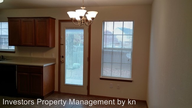 Building Photo - 1519 Fianna Place Ct