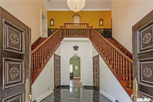 Foto del edificio - 51 Hawkins Ln
