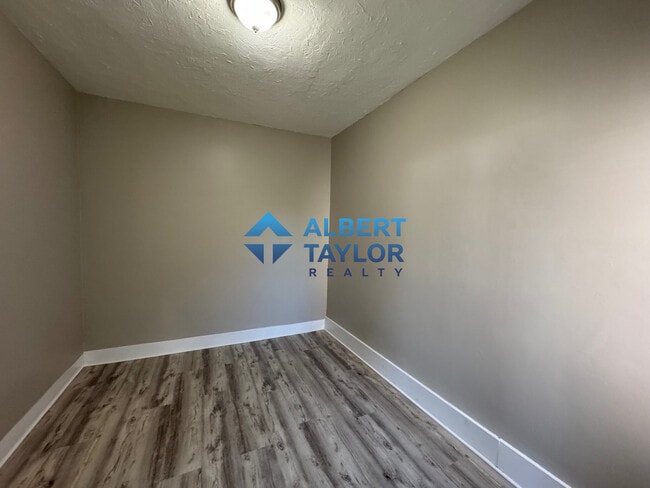 Building Photo - 89 Intervale St
