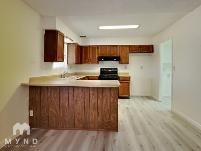 Building Photo - 7239 W Ironwood Dr