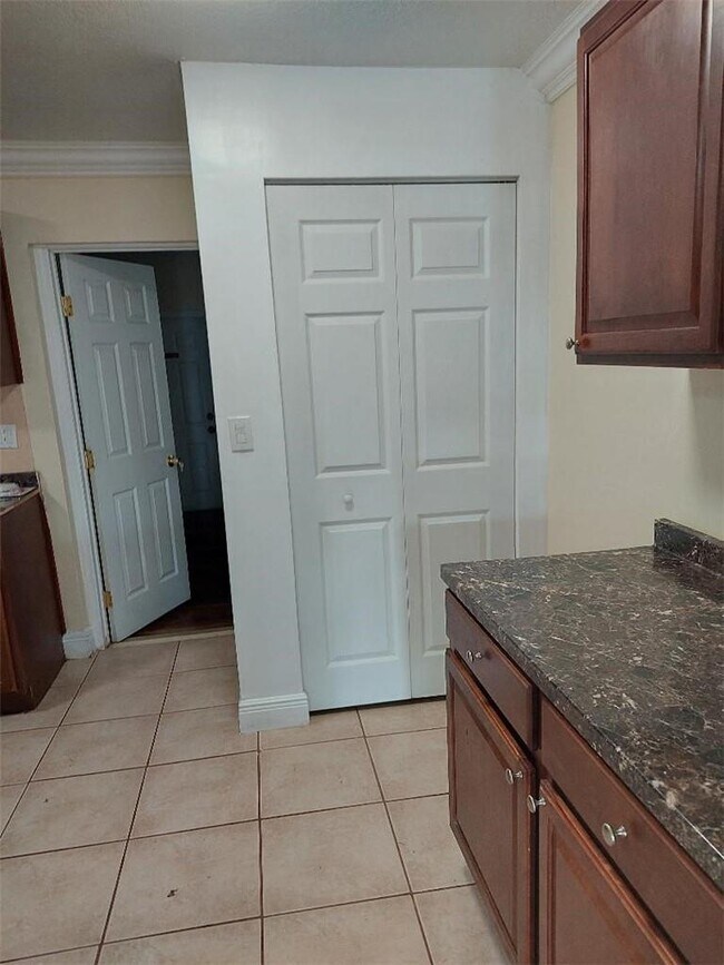 Foto del edificio - 5411 NW 16th Ct