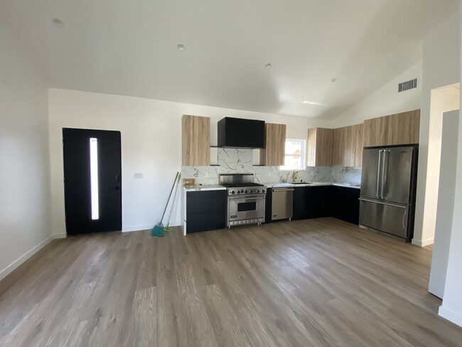 Kitchen and entry way - 23301 Friar St