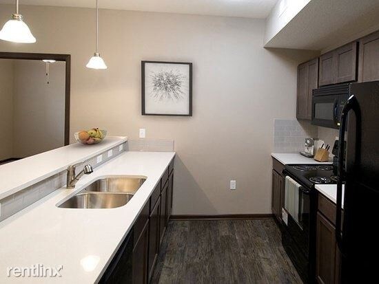 Foto del edificio - 1175 SE Olson Dr