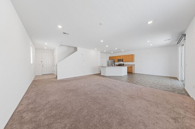Building Photo - Modern 3-Bedroom + Loft Near VA Hospital