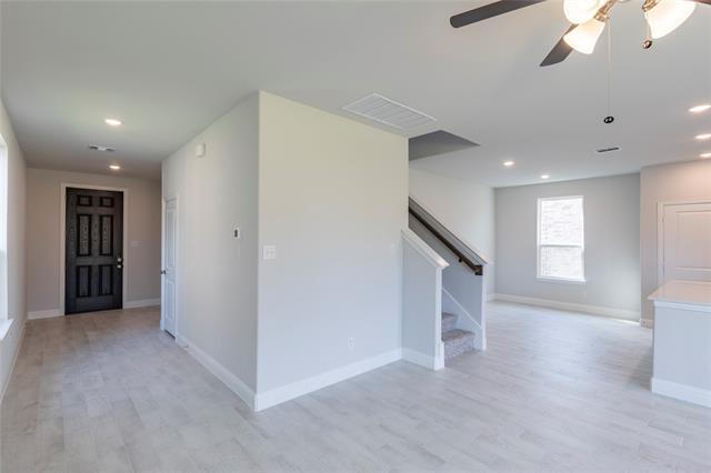 Building Photo - 3012 Isla Ter