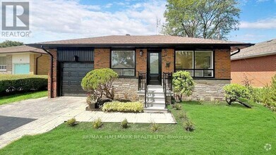 Building Photo - 16 Arkley Crescent
