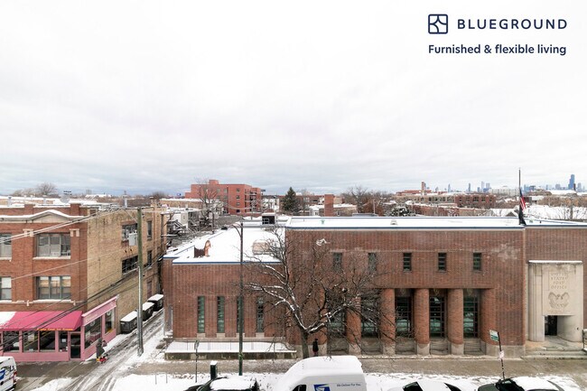 Foto del edificio - 2340 N California Ave