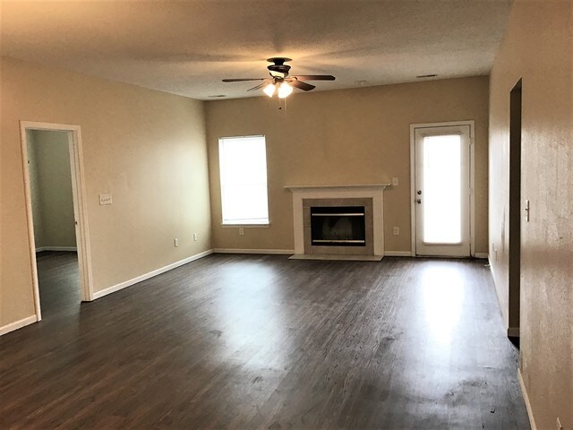 Building Photo - 1281 Pamela Court