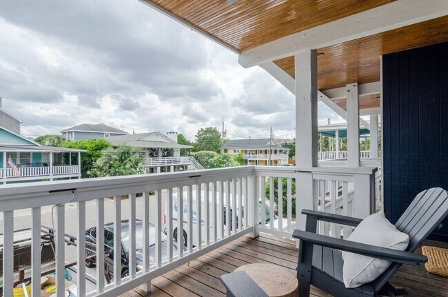 Foto del edificio - 9 E Henderson St