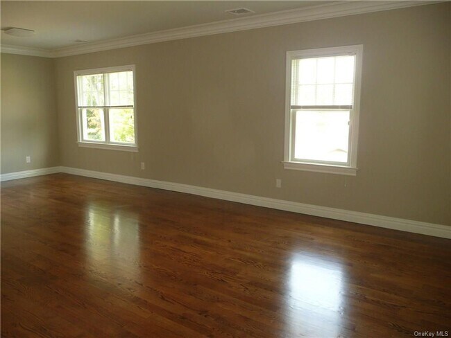 Building Photo - 52 Hudson Ave