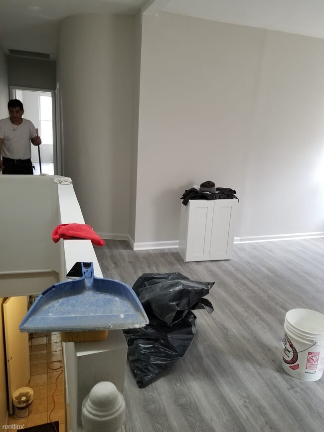 Foto del edificio - 3 br, 1 bath House - 1878 Cedar Ave