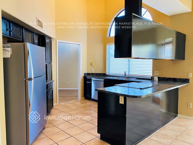 Building Photo - 938 E Rockwell Dr